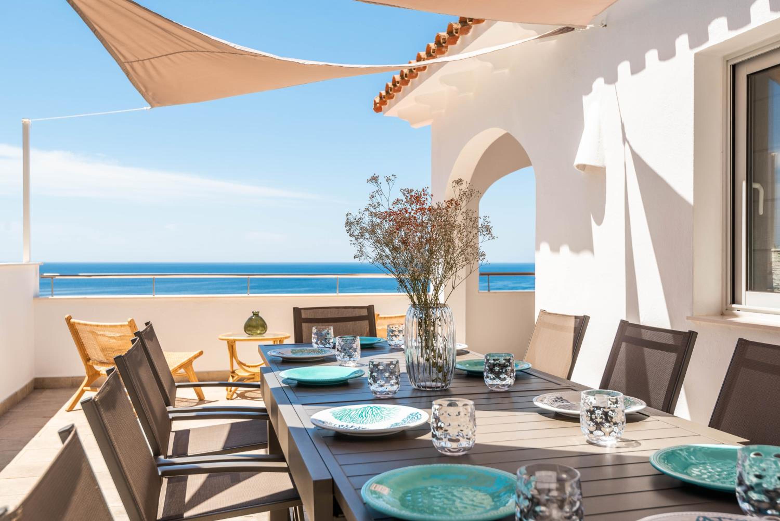 V50 Villa Bella vista view 2