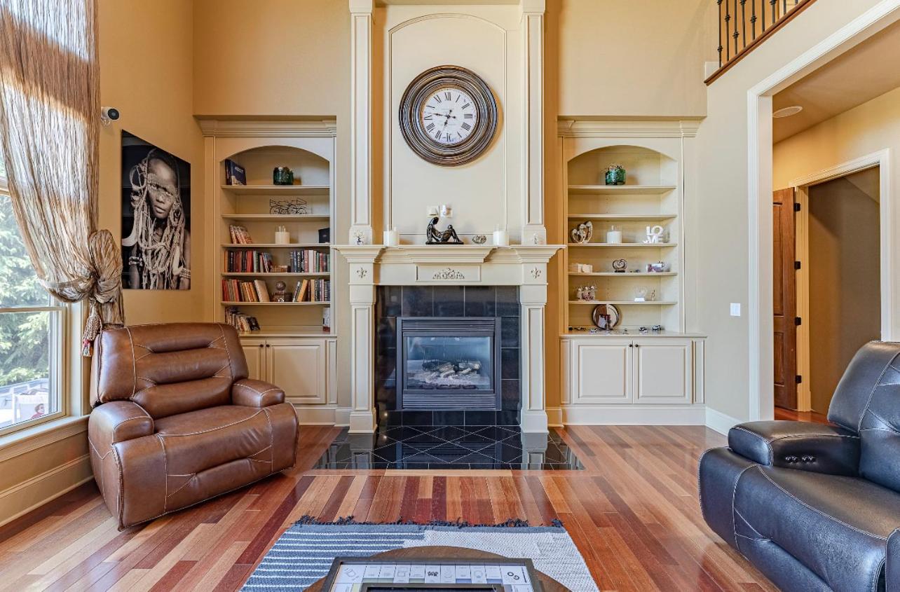 Luxury Home Premier Golf Course!