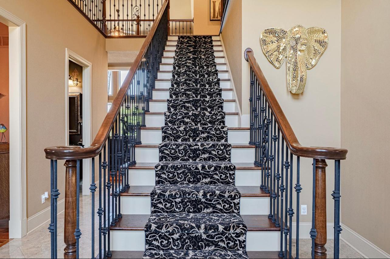 Luxury Home Premier Golf Course!