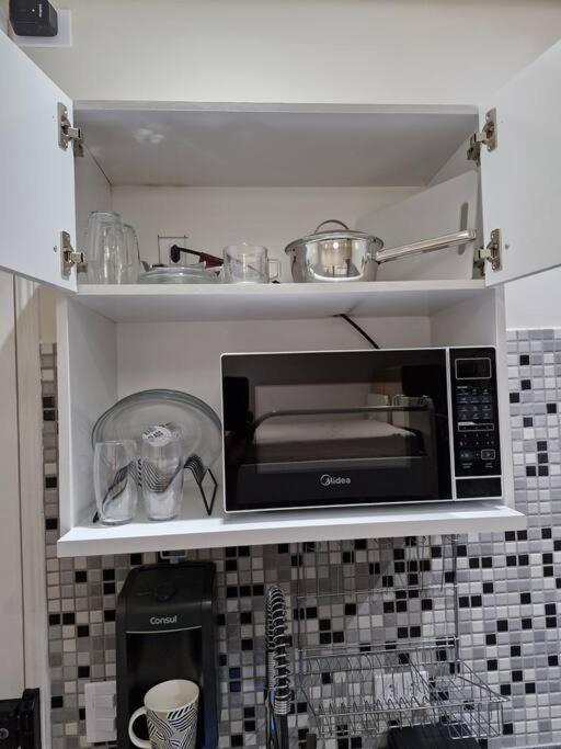 Apt Kitnet Frente Mar Funcional c Ar IPTV Airfryer
