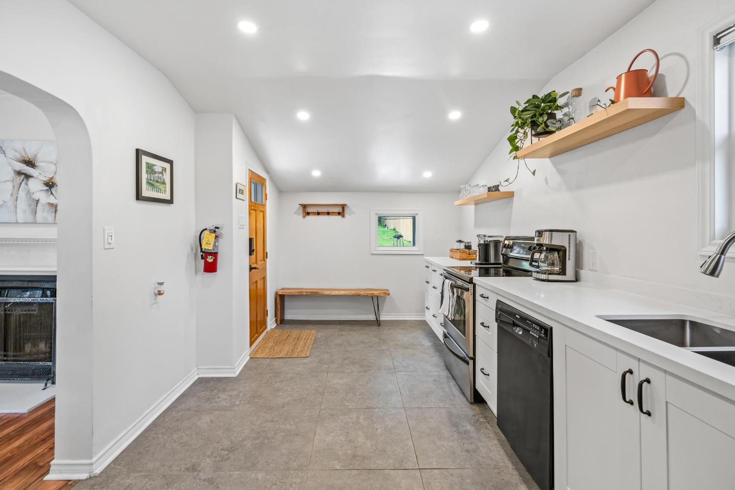 Queenston Cottage