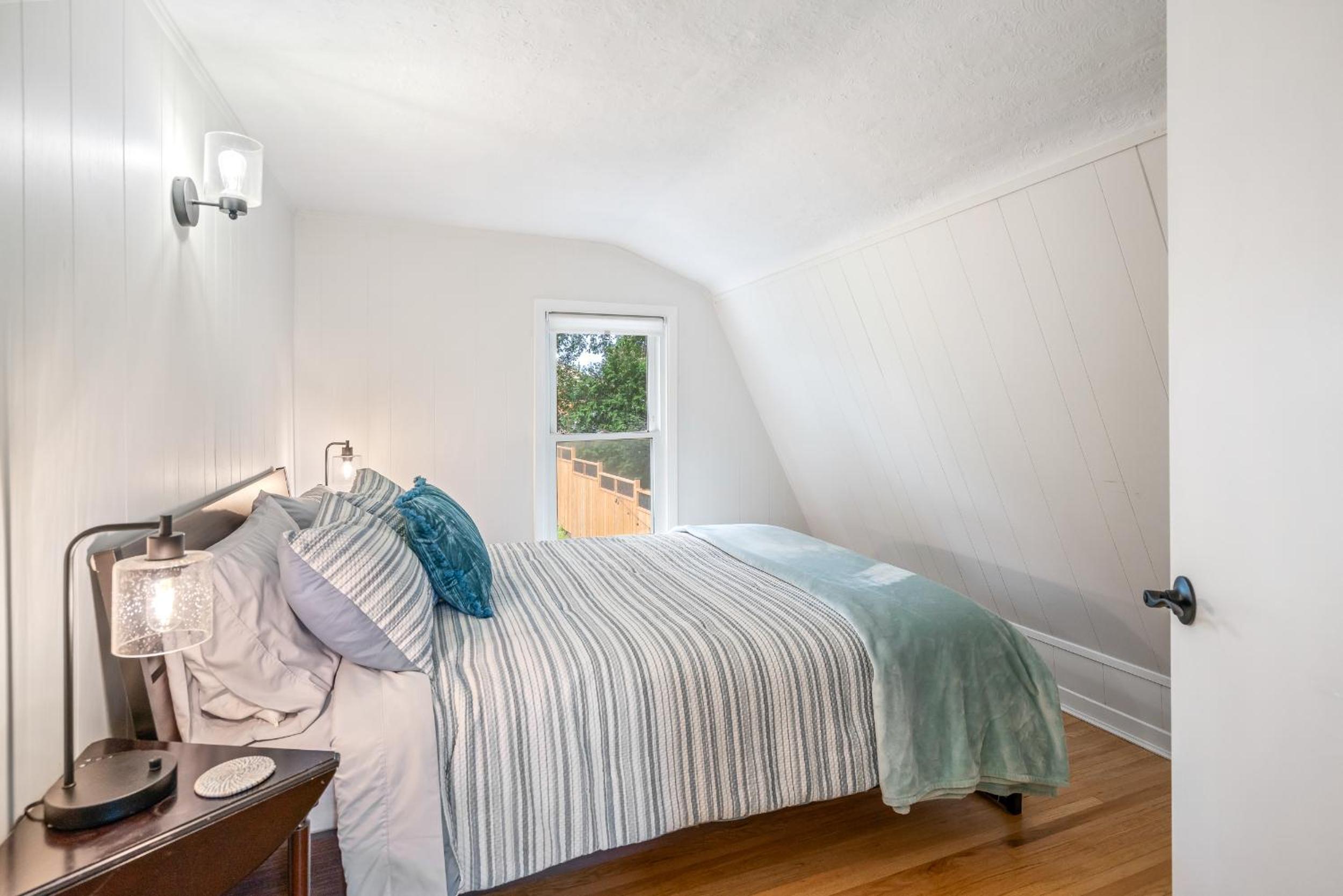 Queenston Cottage