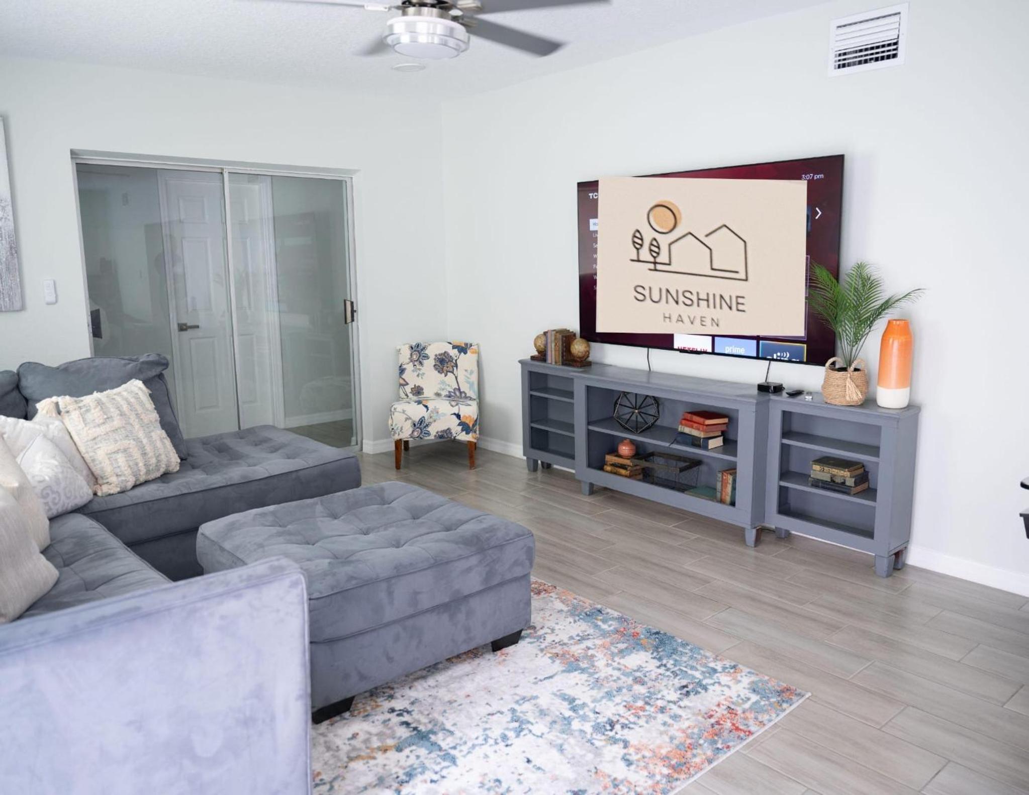 Luxury 4BR Sleeps 12 Heated Pool Game Room Near Disney