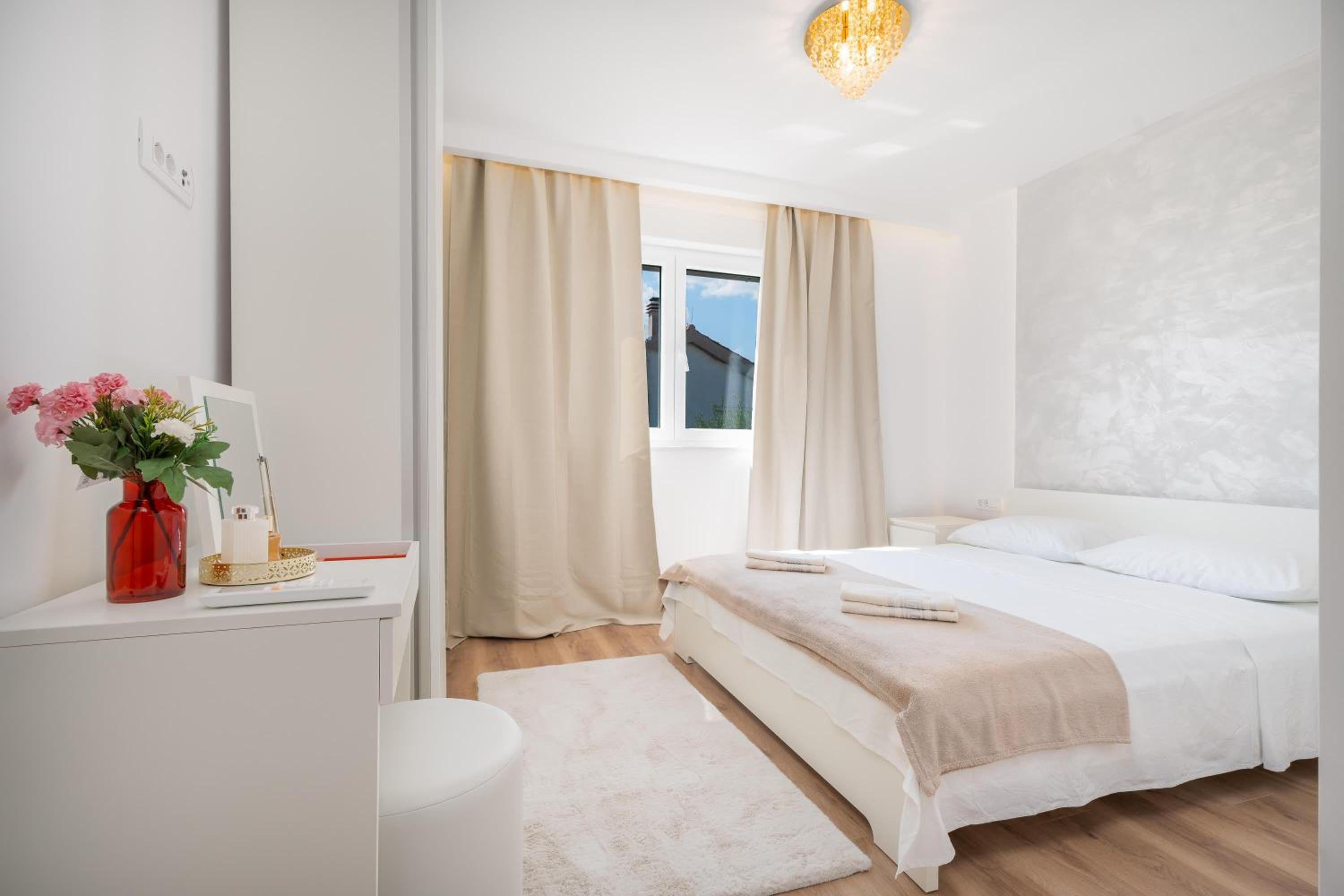 Apartmani Helena