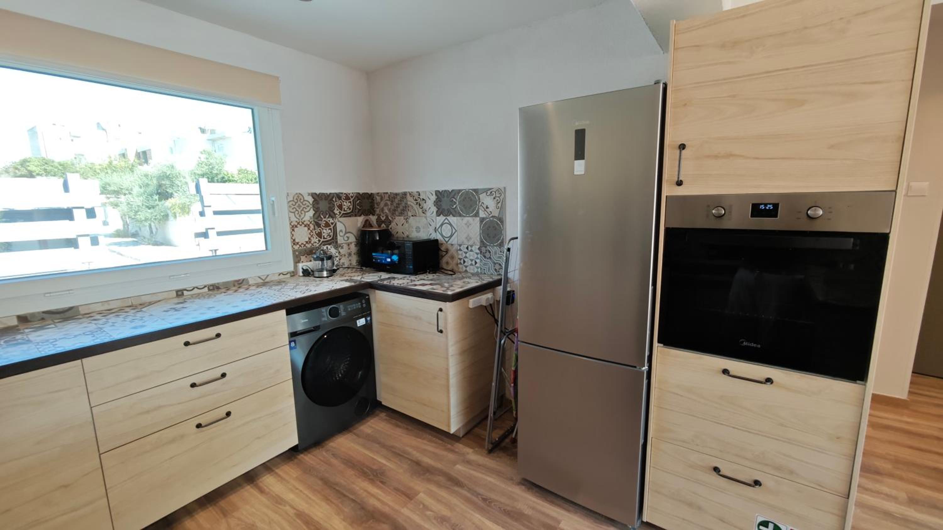 Modern 1-bedroom home in Larnaca with a private garden ideal for long stays and remote work