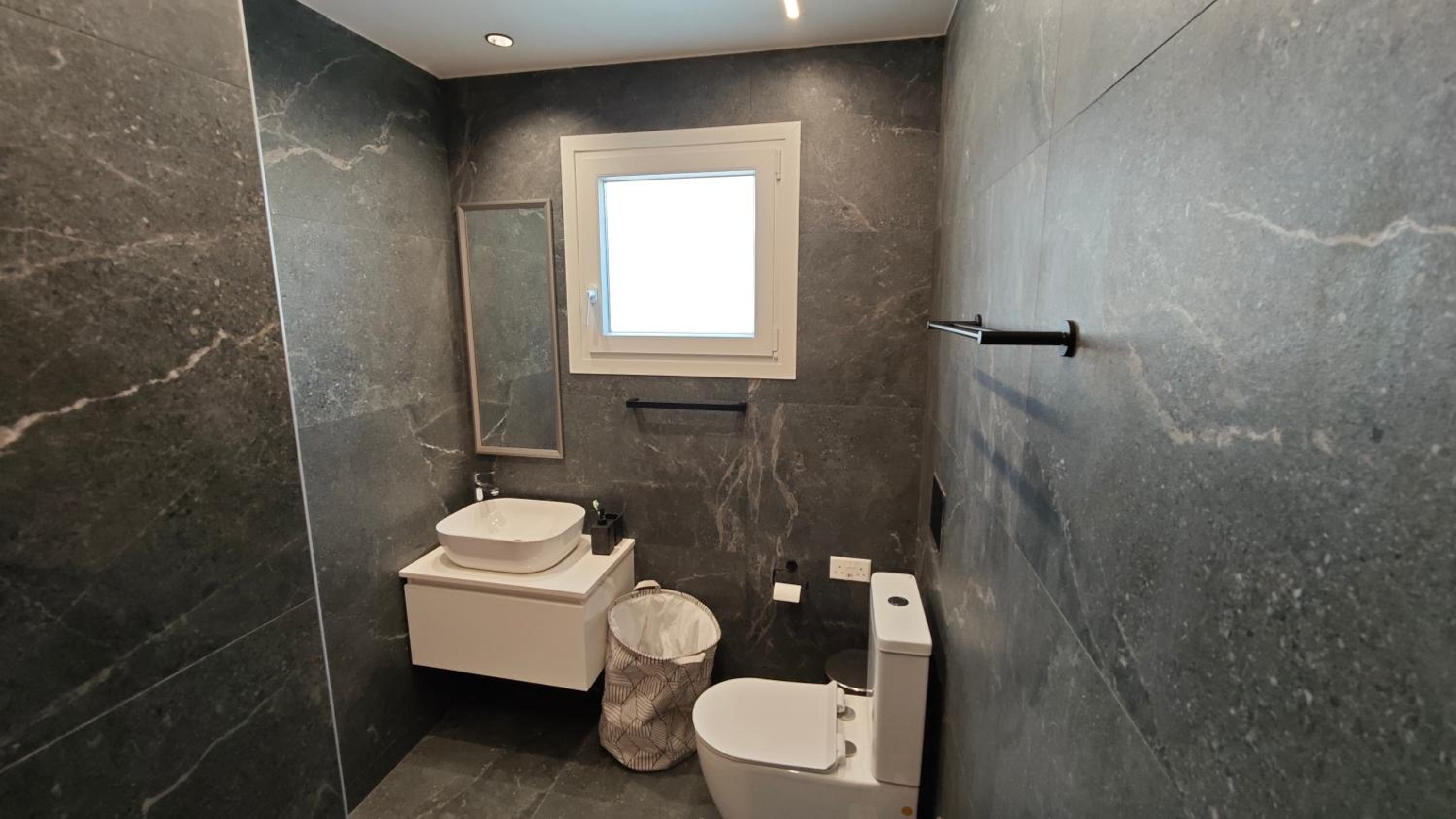 Modern 1-bedroom home in Larnaca with a private garden ideal for long stays and remote work
