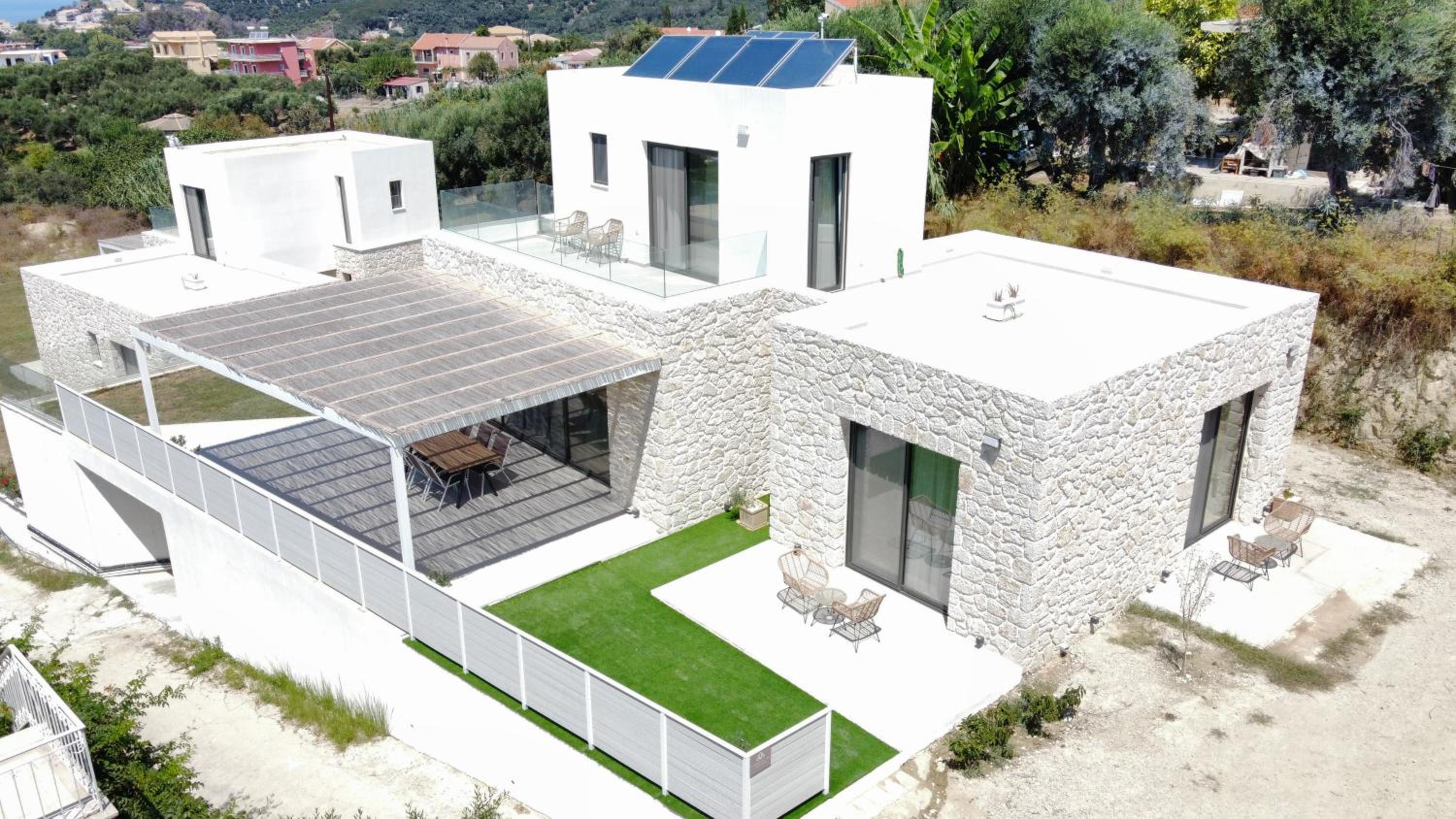 Arillas Villas dinos