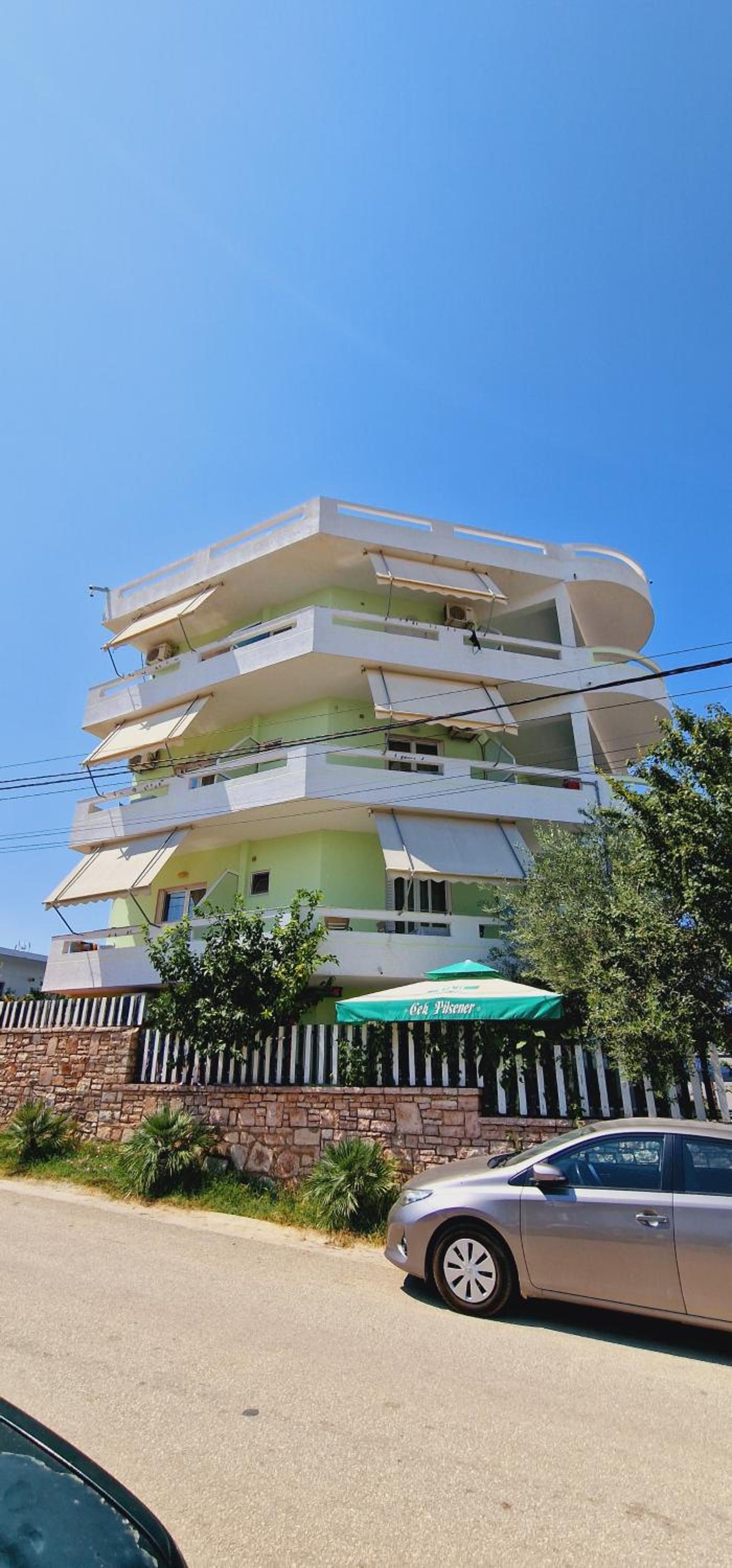 Guest house Luiza & Bushati