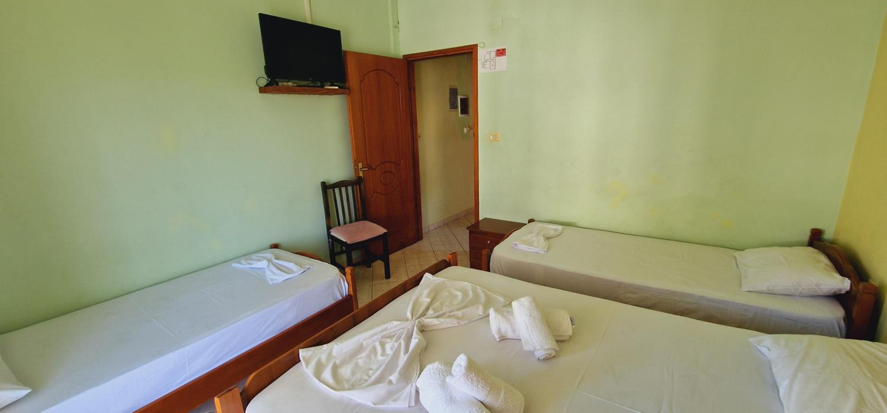 Guest house Luiza & Bushati