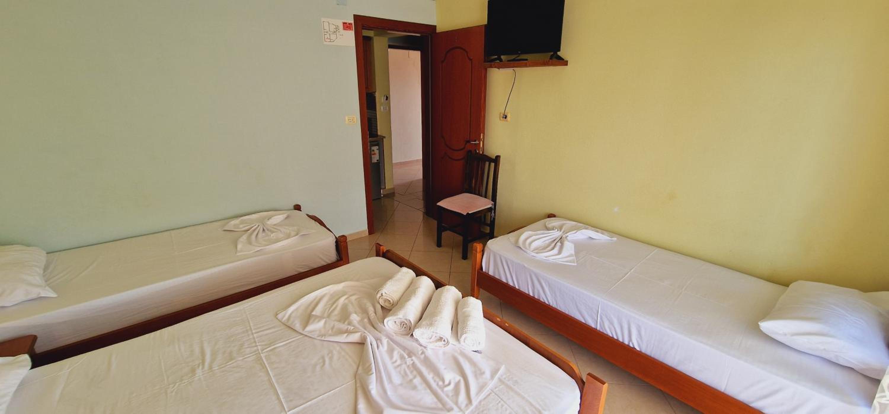 Guest house Luiza & Bushati