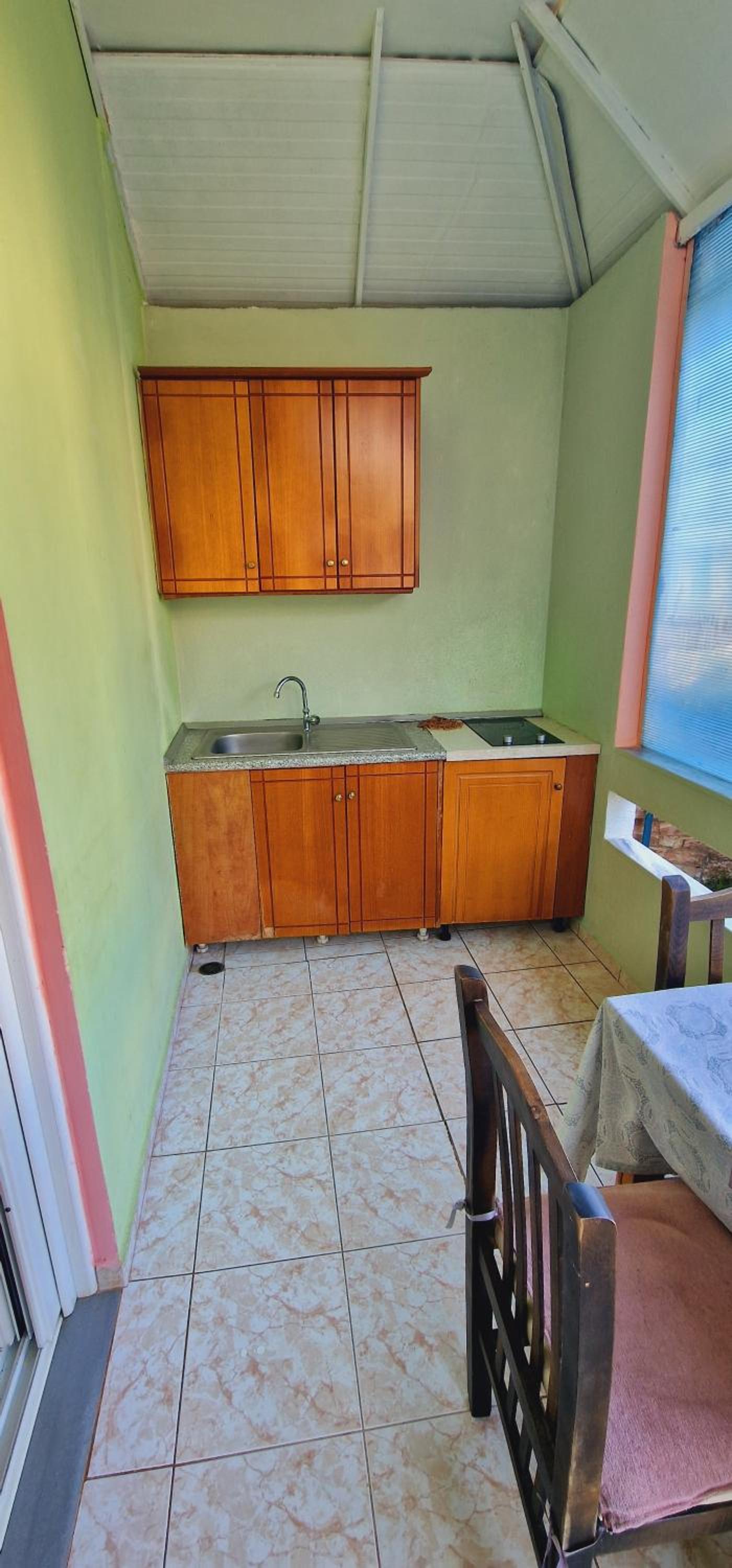 Guest house Luiza & Bushati