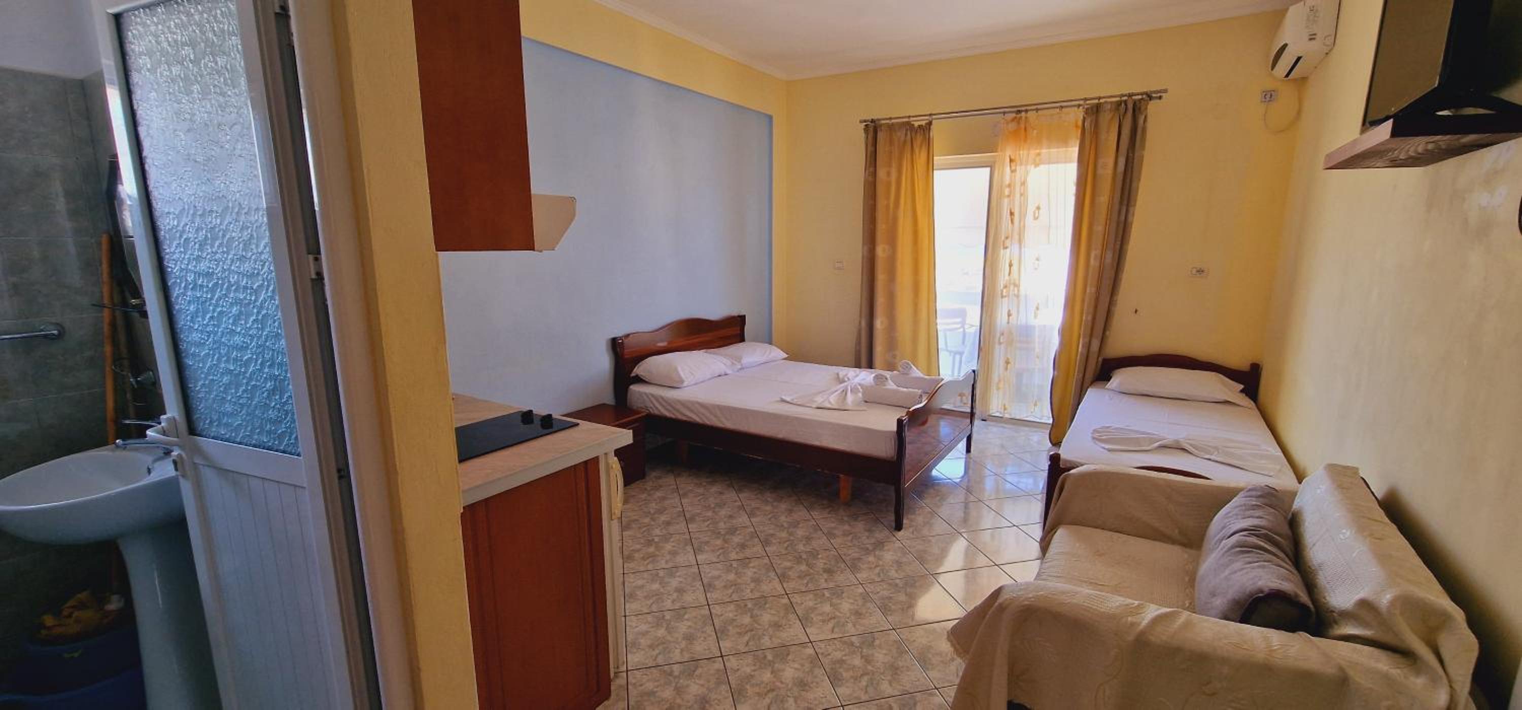 Guest house Luiza & Bushati