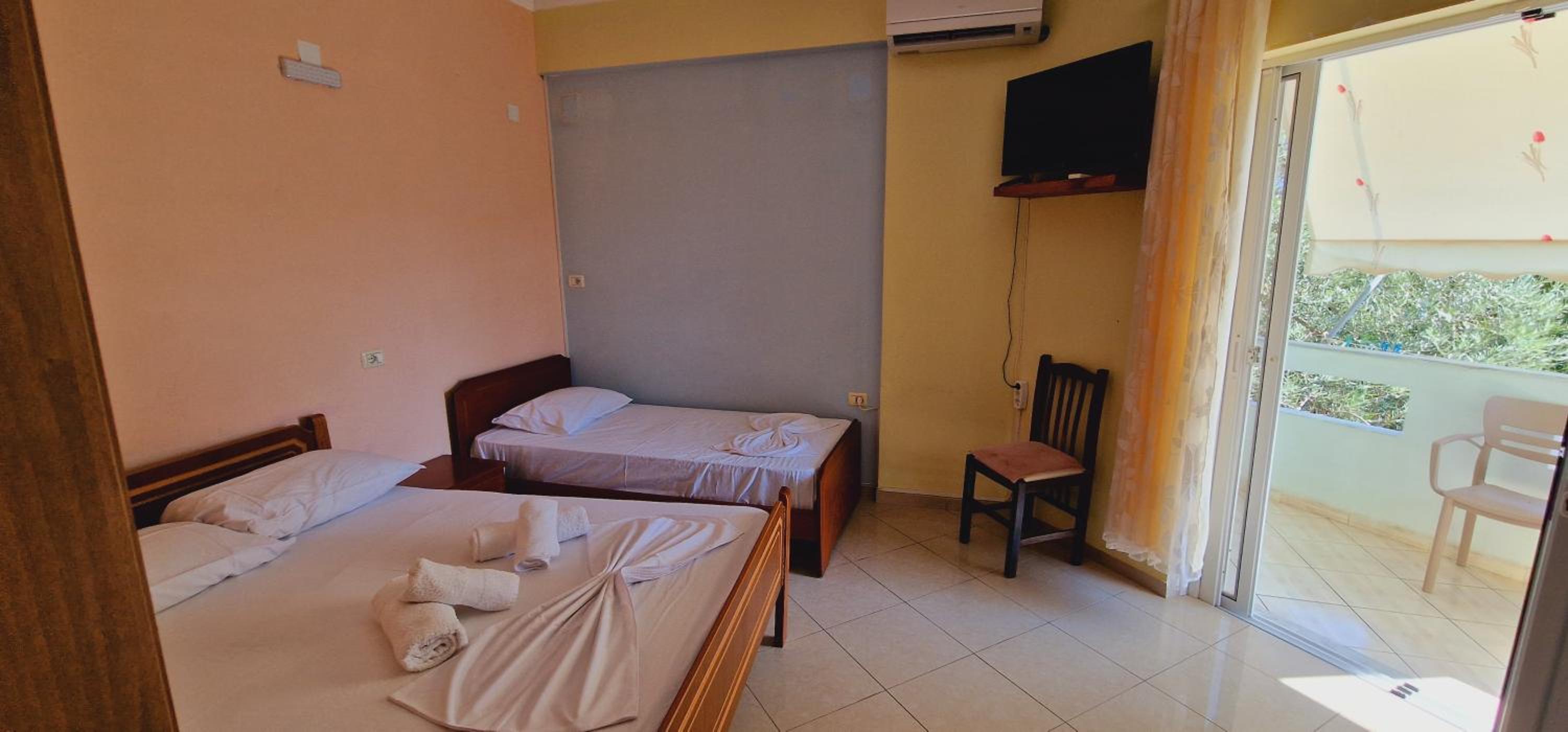 Guest house Luiza & Bushati