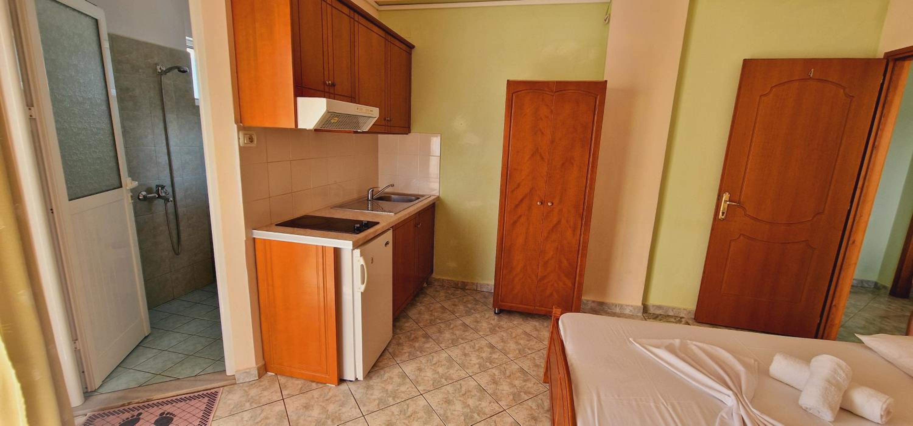 Guest house Luiza & Bushati
