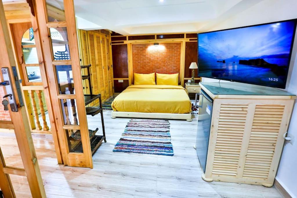 hotel room