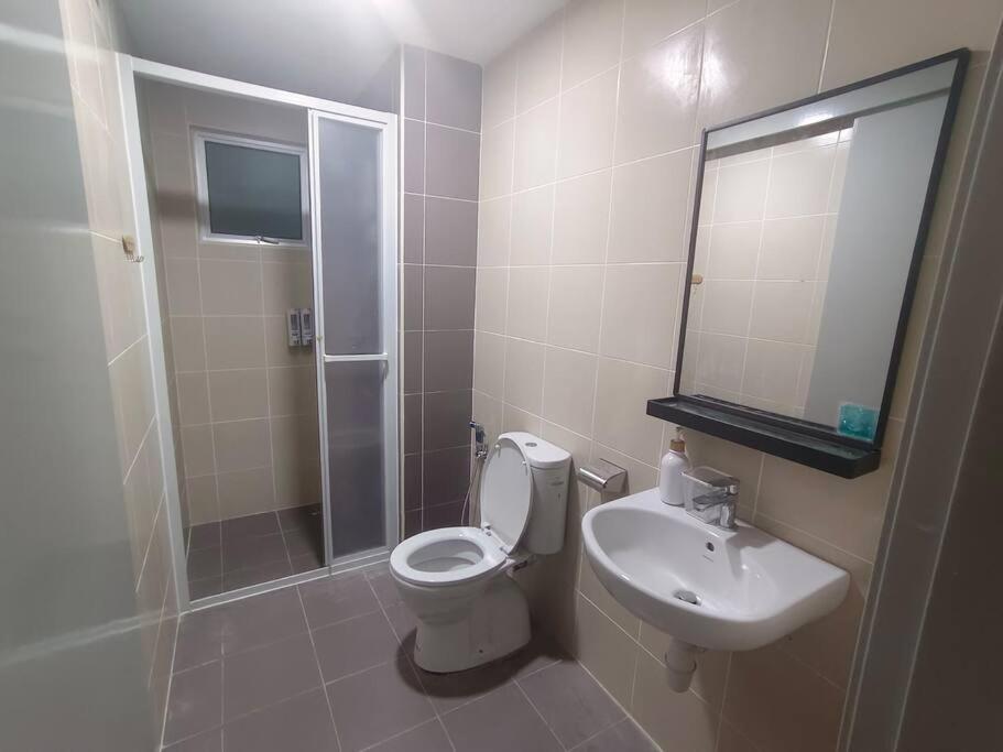 KLCC View 3BR 3Bath at RC Residence by Rosaz