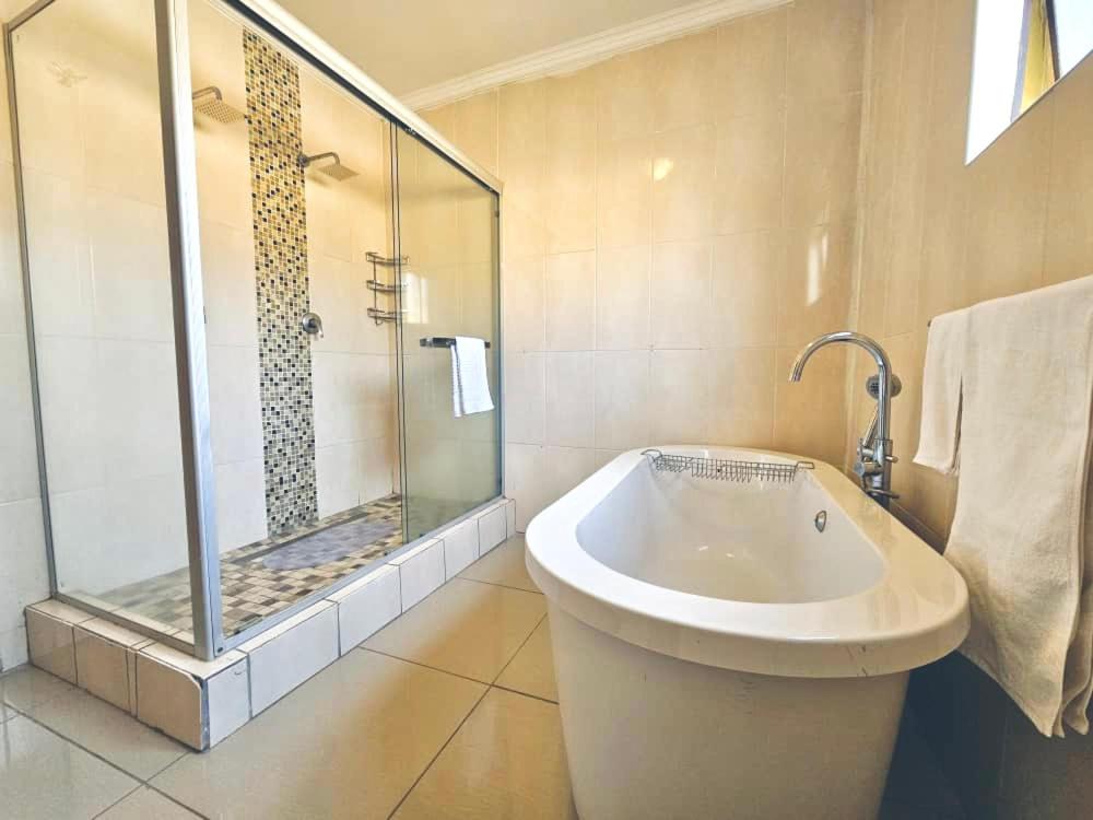 Maun Executive Inn