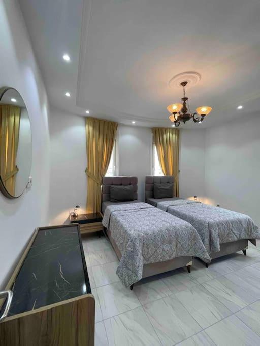 Indoor Swimming Pool Vacation Villa view 4