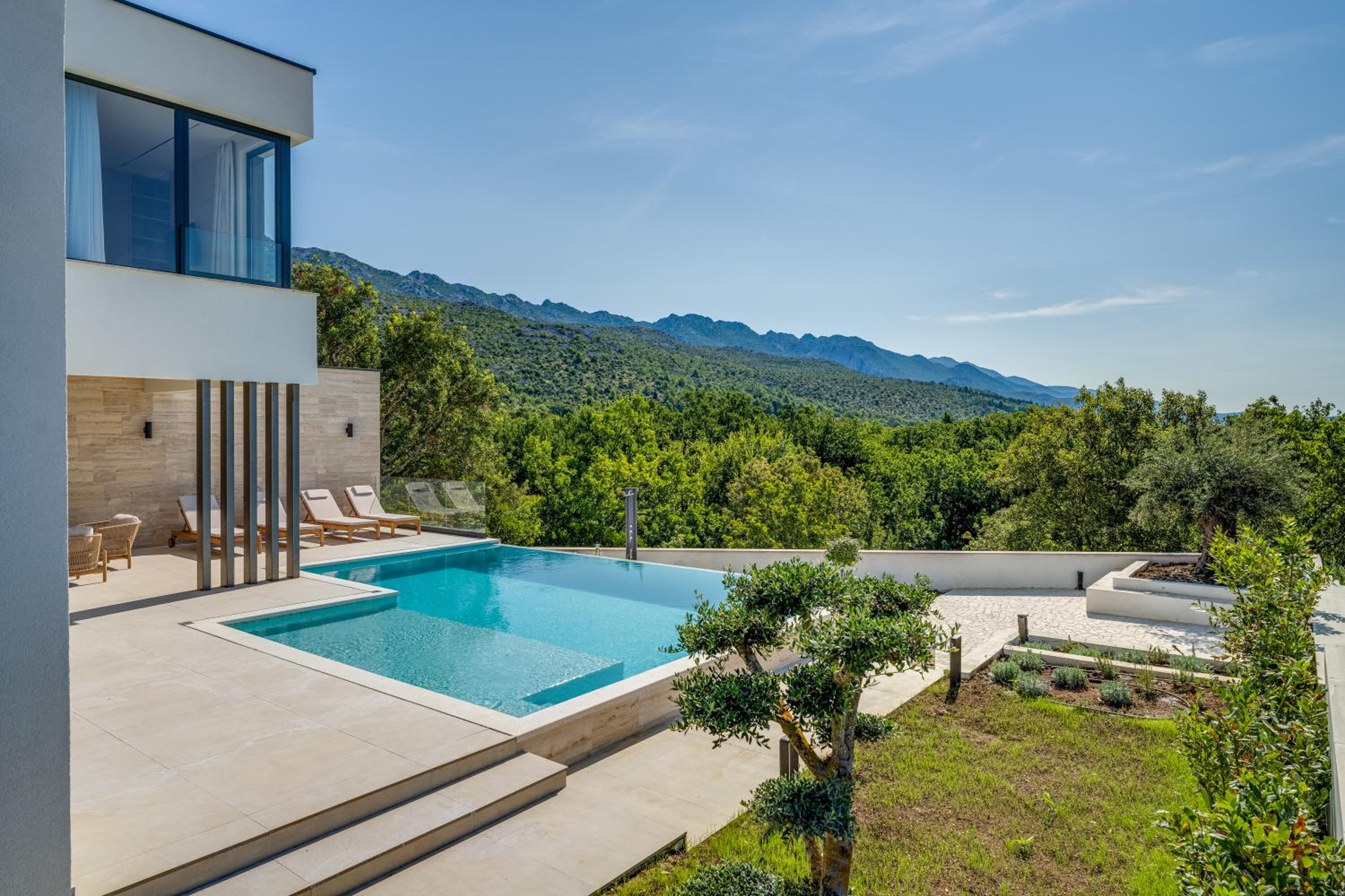 NEW Luxury villa I infinity pool