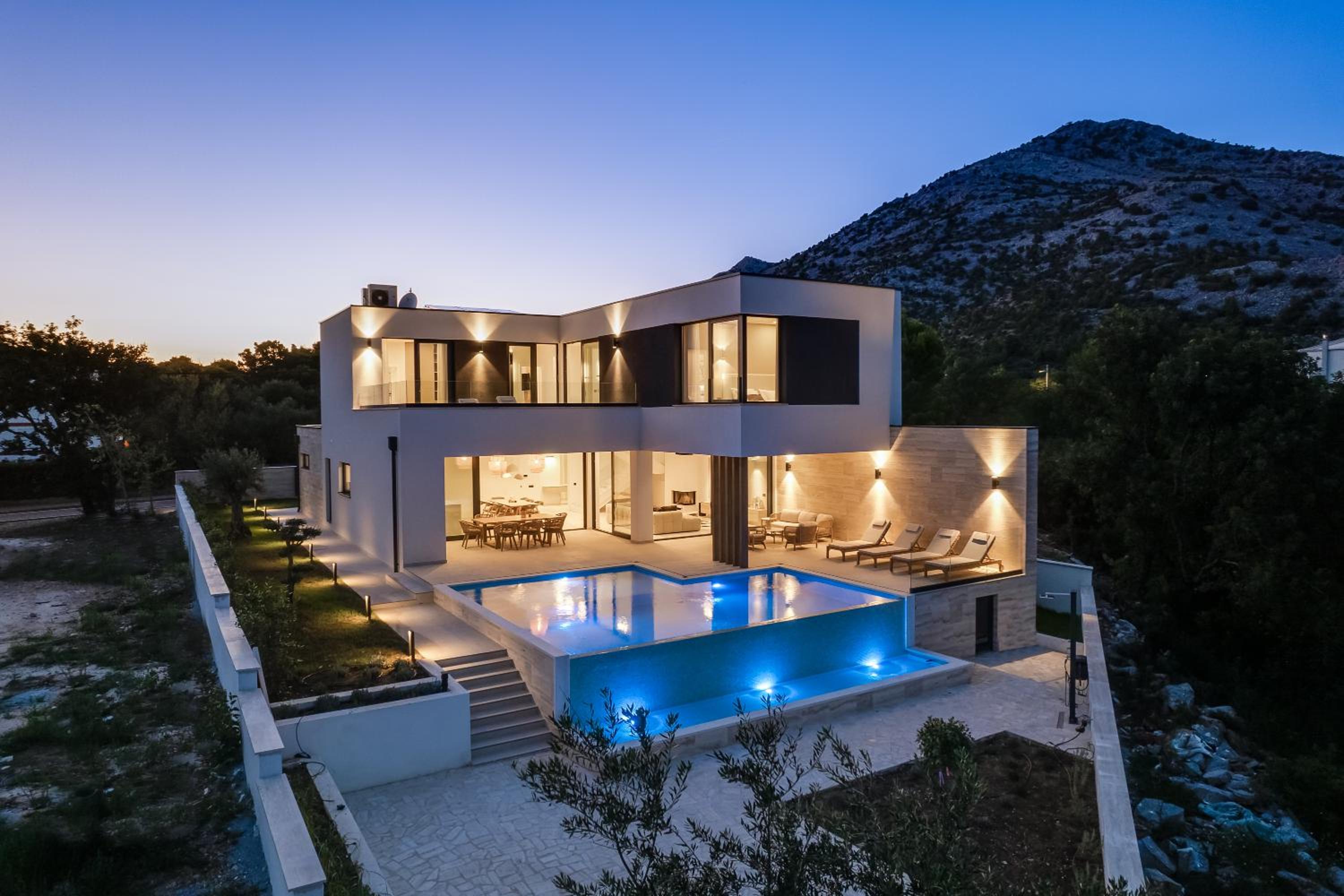NEW Luxury villa I infinity pool