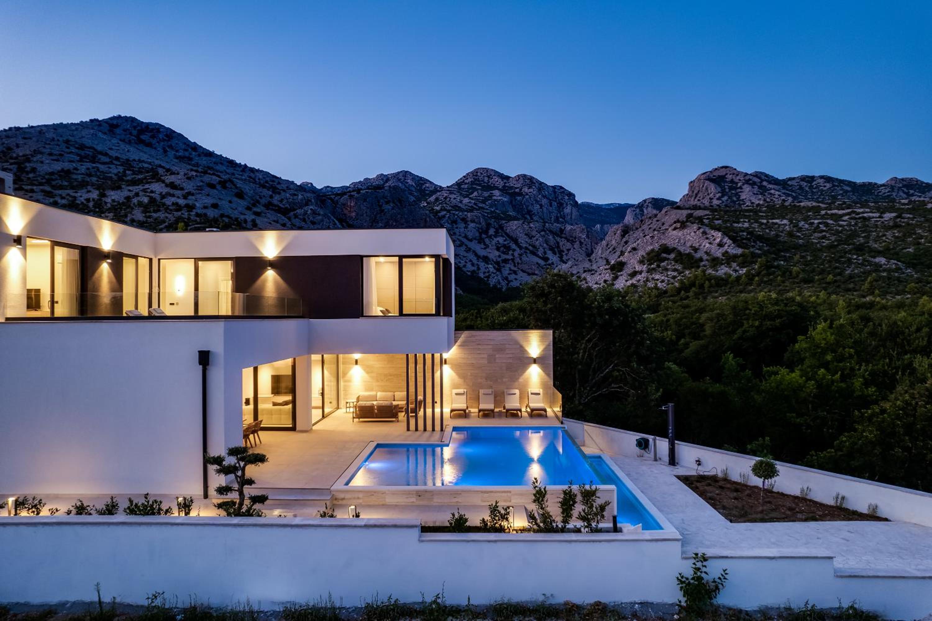 NEW Luxury villa I infinity pool