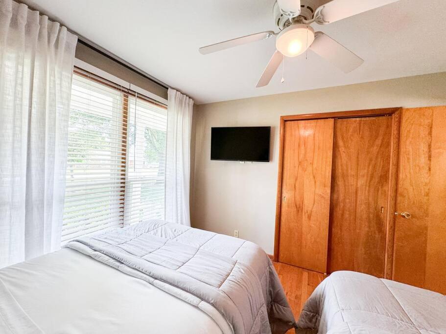 Room For the Family - Large Yard - Gallatin Stays