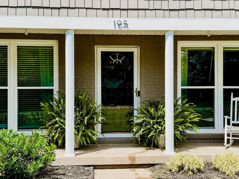 Room For the Family - Large Yard - Gallatin Stays