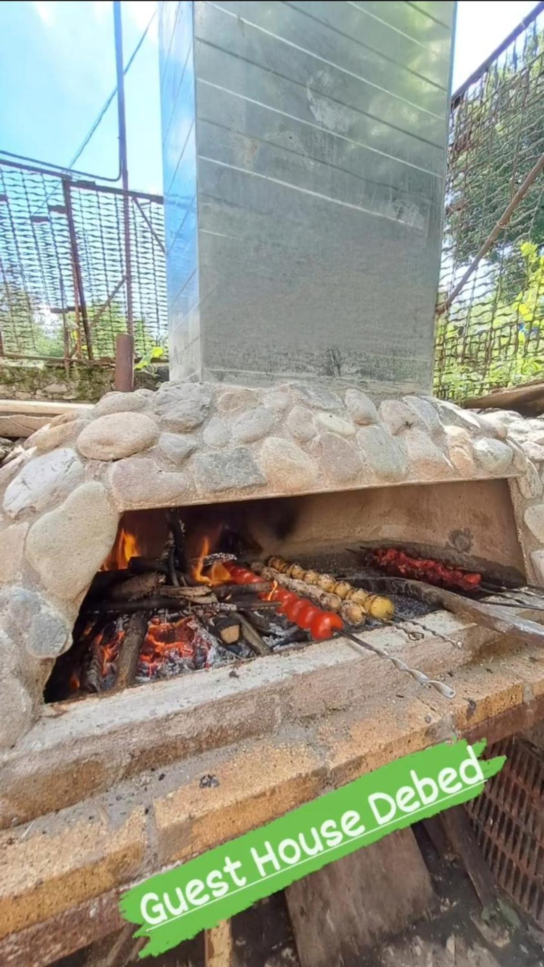 Guest House Debed