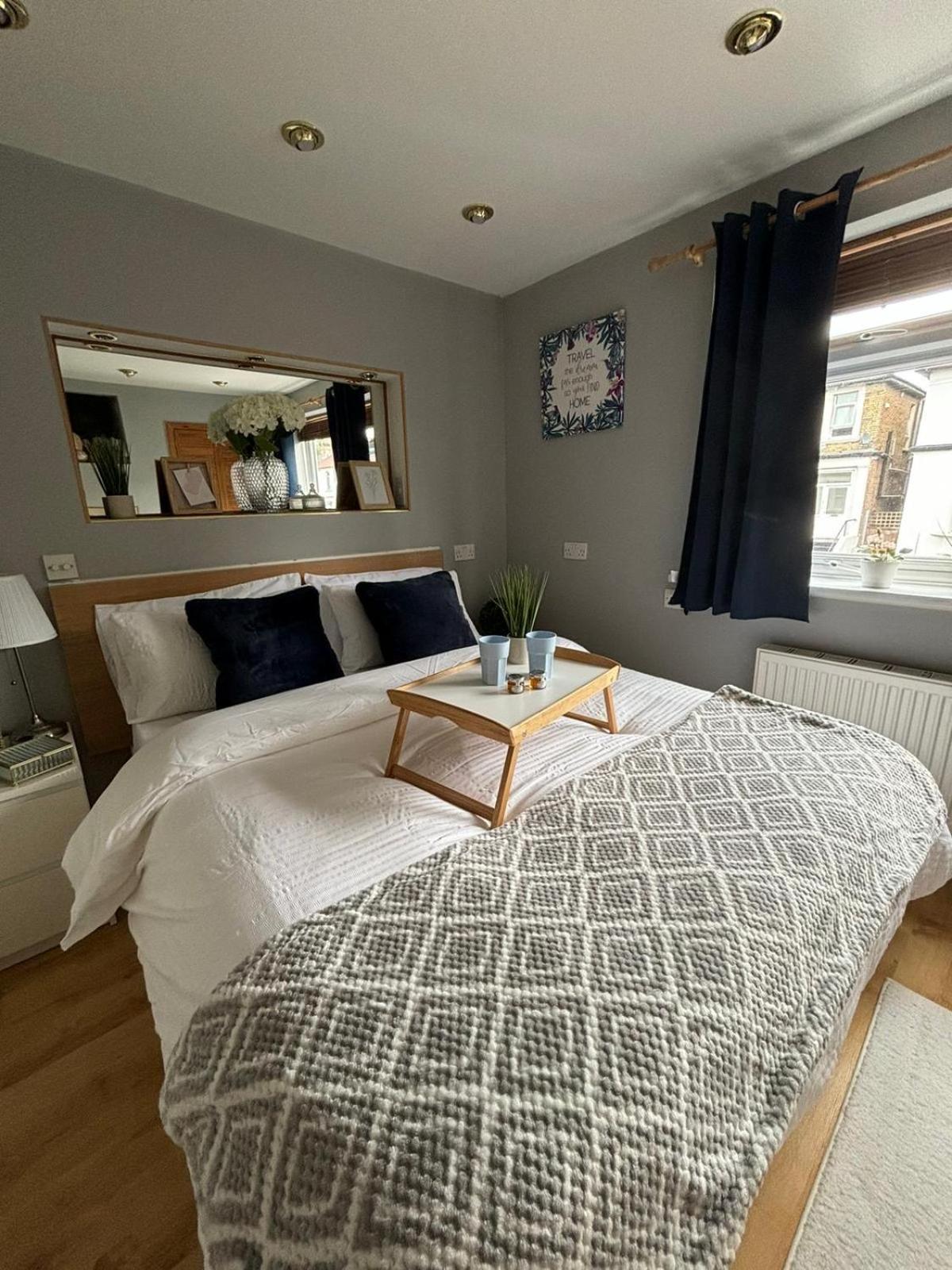 Amazing EN-SUITE Apartment in Finchley Central