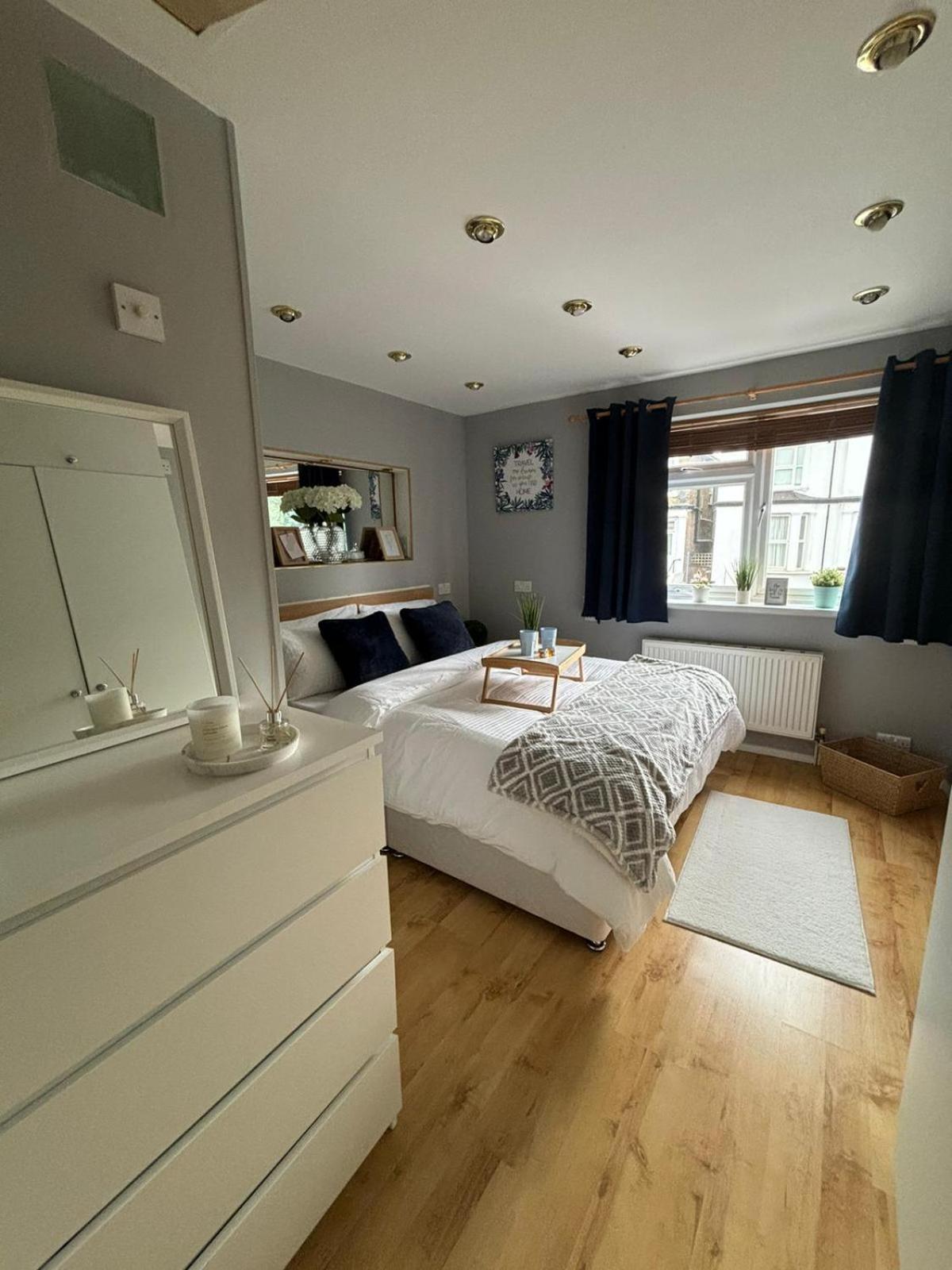 Amazing EN-SUITE Apartment in Finchley Central