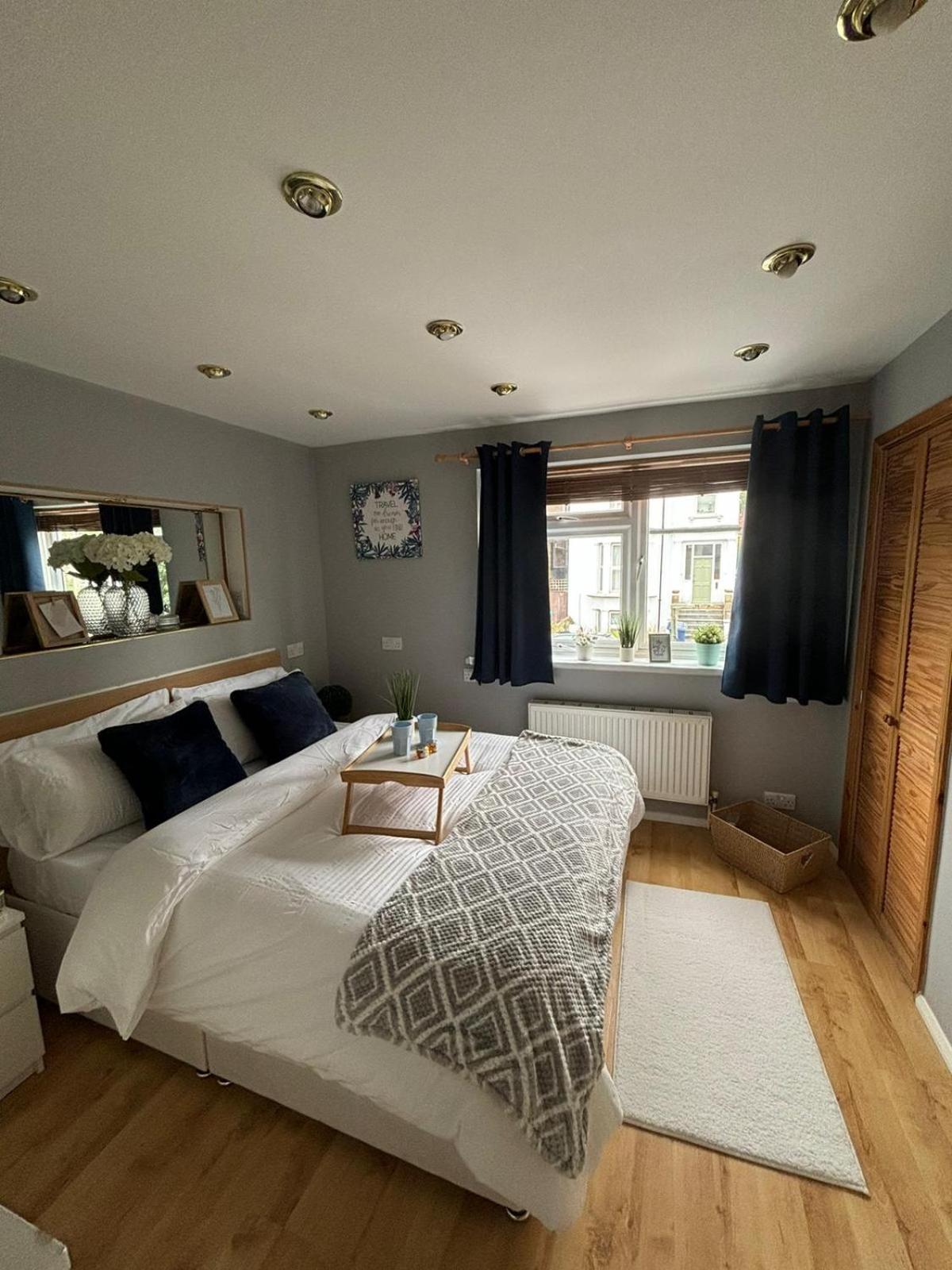 Amazing EN-SUITE Apartment in Finchley Central