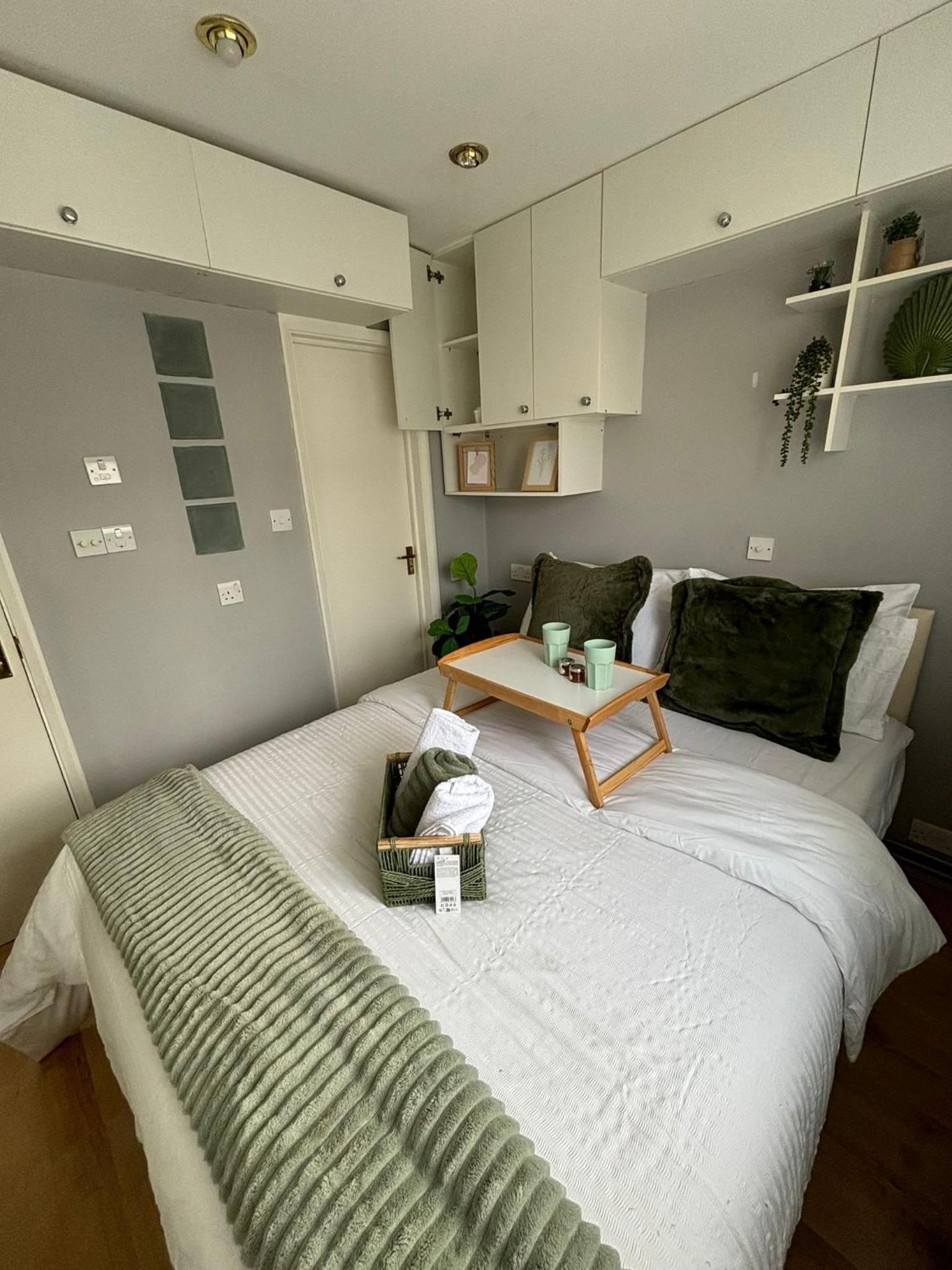Amazing EN-SUITE Apartment in Finchley Central