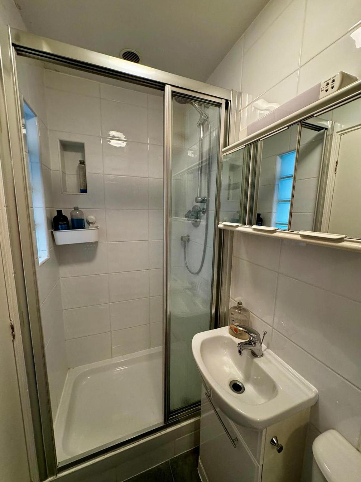 Amazing EN-SUITE Apartment in Finchley Central