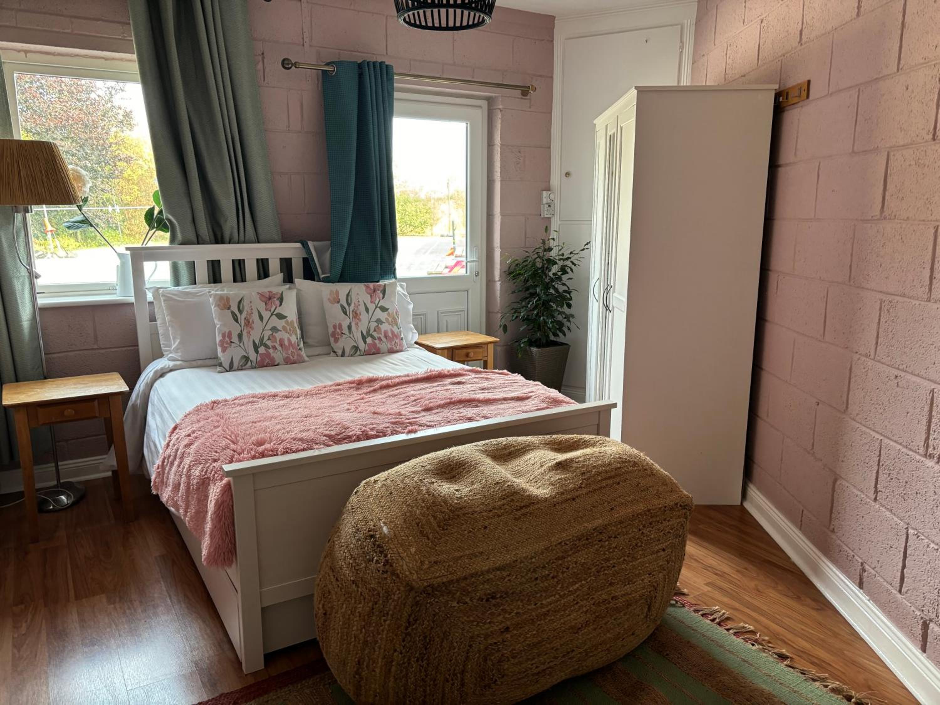 Kilkenny rental The Folly Lodge minutes from city centre R95RYC8 view 2