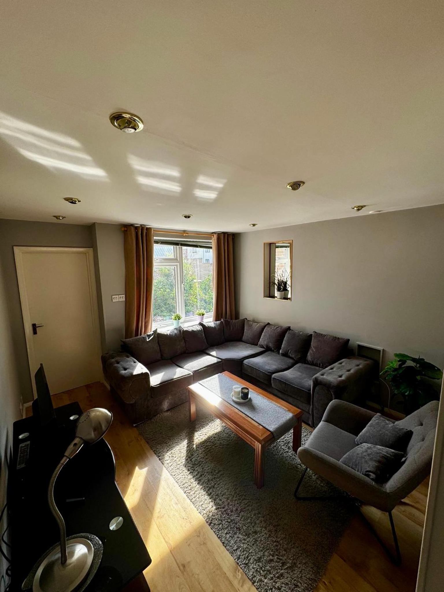 Amazing EN-SUITE Apartment in Finchley Central
