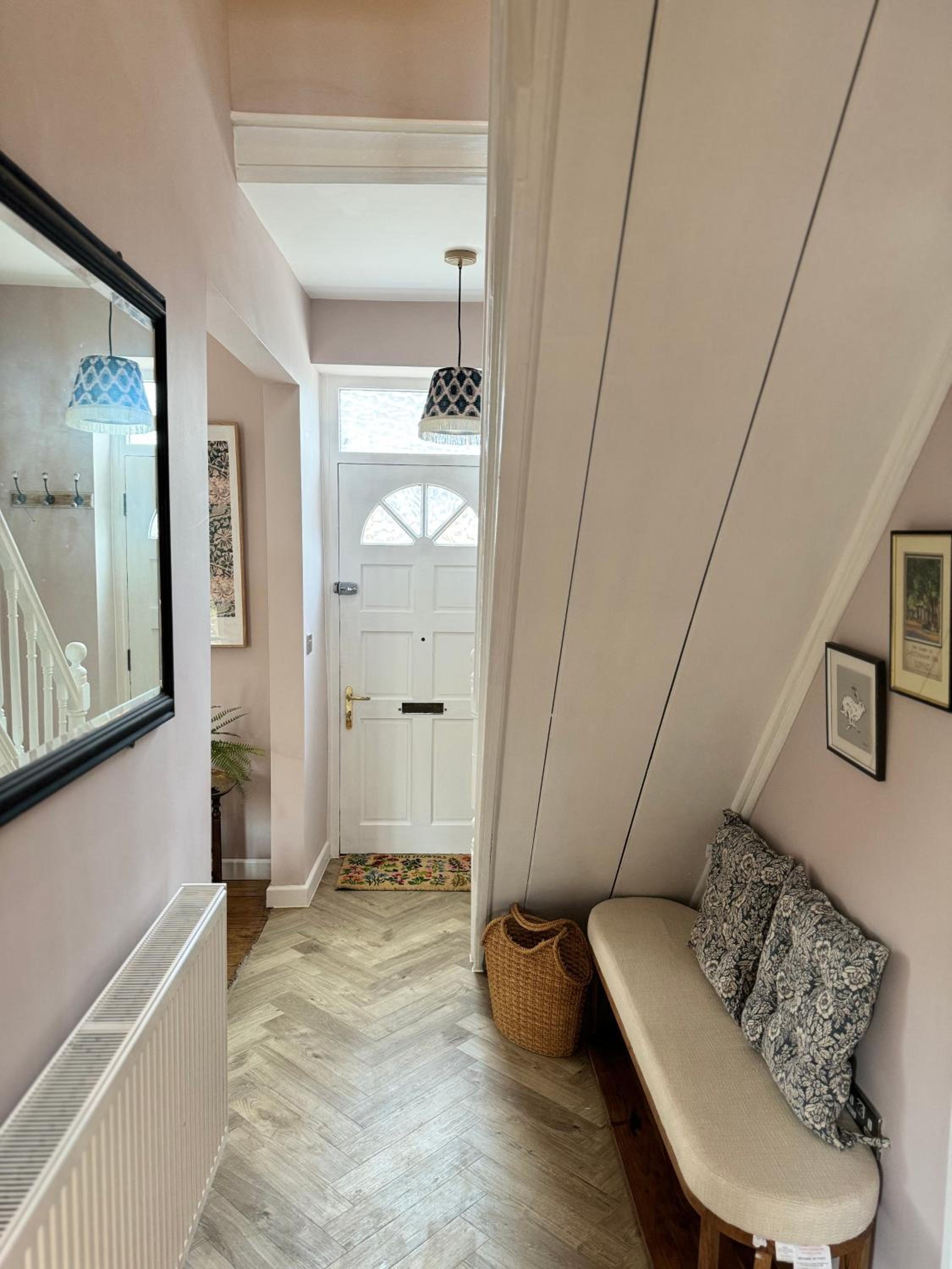 Luxury Cotswolds Cottage with Hot Tub view 4