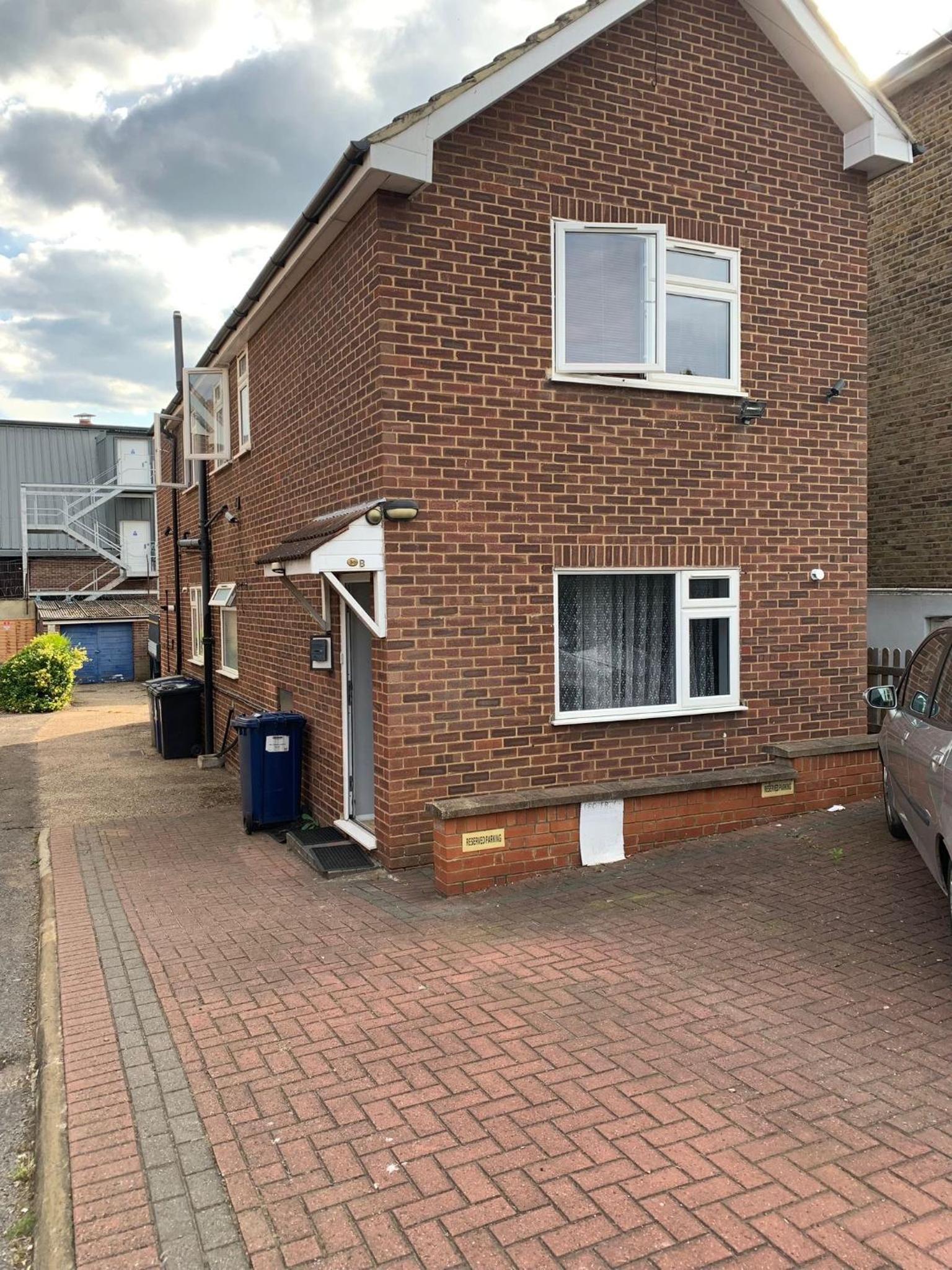 Amazing EN-SUITE Apartment in Finchley Central