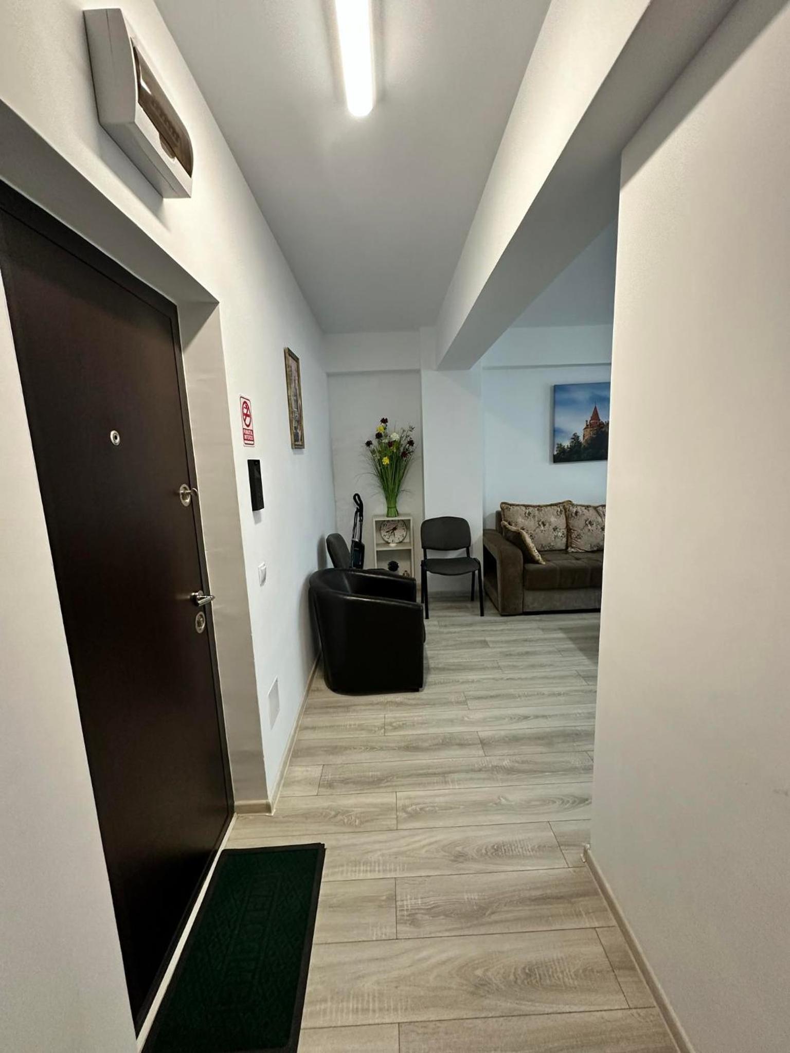 The Cozy apartment in the heart of Iasi view 3