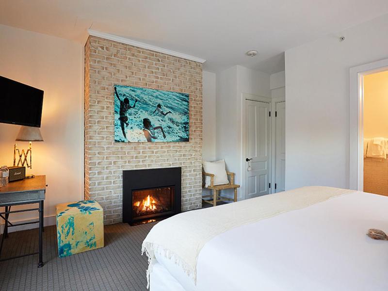 Shelter Harbor Inn view 2