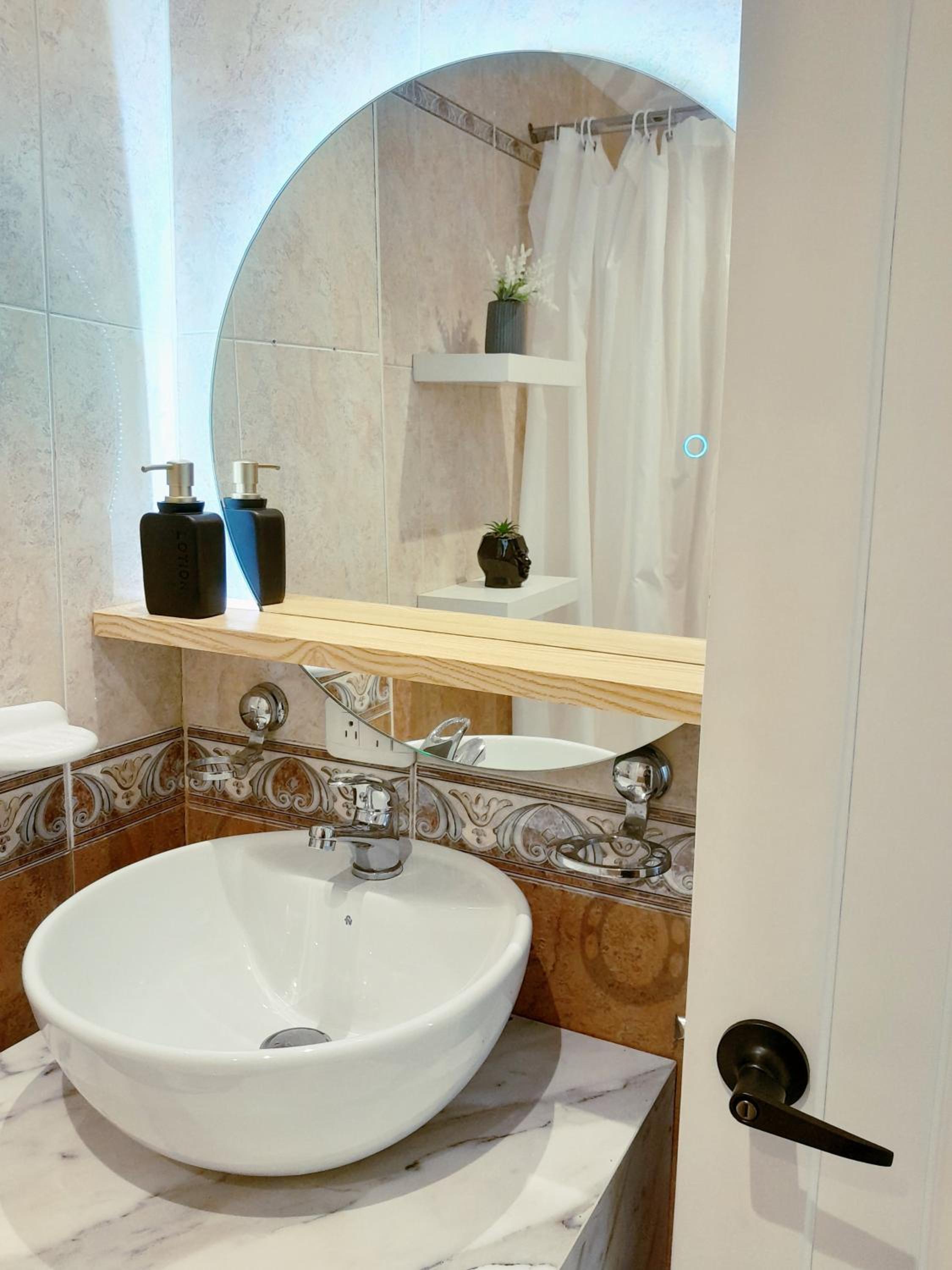 Elegante Suite Privada en Cuenca - Parqueo Incluido