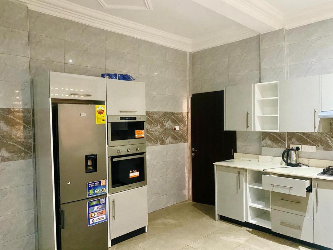 SMK Luxury Apartments Ho view 3