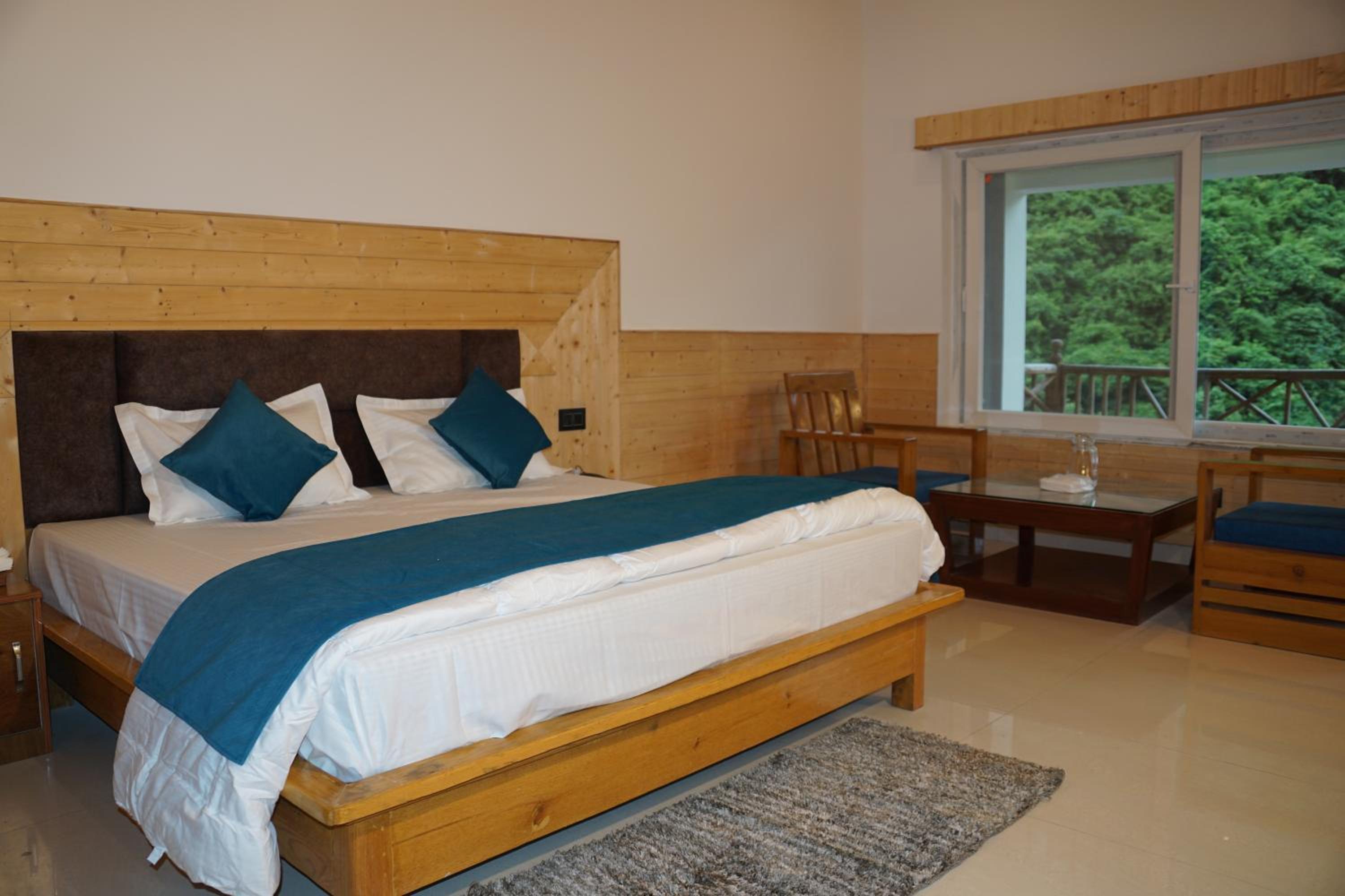 Maulyar Forest Resort
