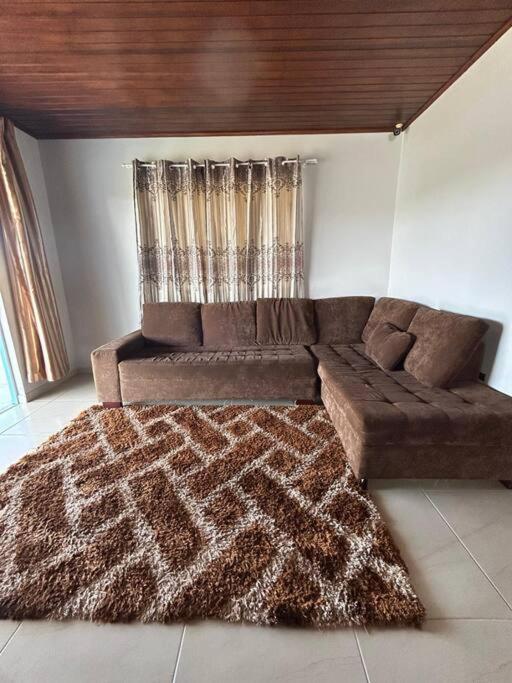 Casa grande em Chácara Mandirituba
