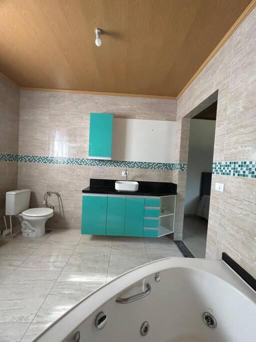 Casa grande em Chácara Mandirituba