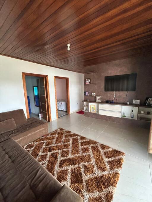 Casa grande em Chácara Mandirituba