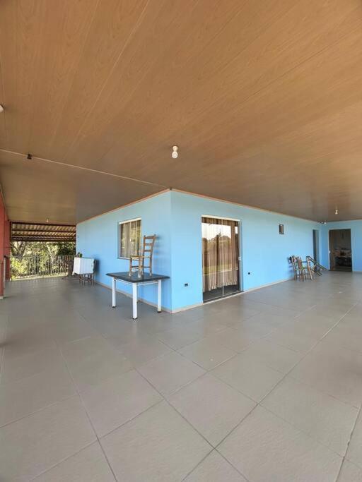 Casa grande em Chácara Mandirituba