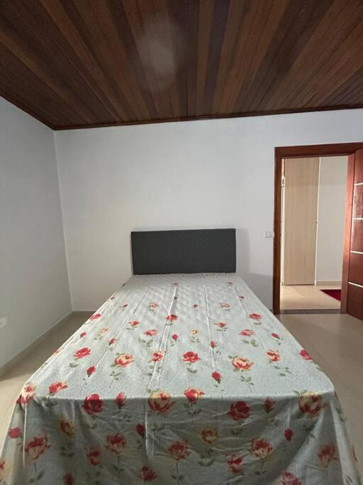 Casa grande em Chácara Mandirituba