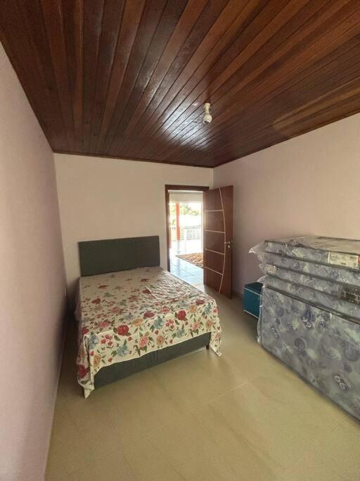 Casa grande em Chácara Mandirituba