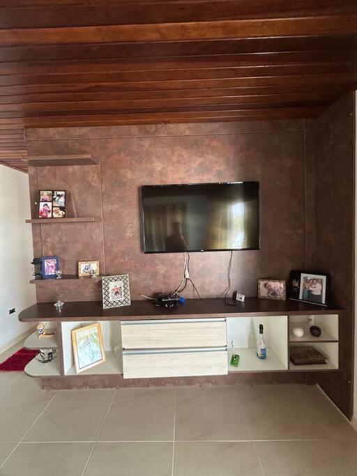 Casa grande em Chácara Mandirituba
