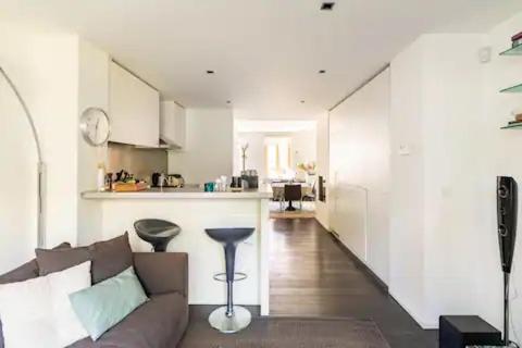 *NEW*Premium Tranquil apartment close to centre